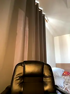 Snapshot of -RAHELA- chatting on October 30, 2025, 9:18 am -RAHELA- online show from October 30, 2025, 9:18 am