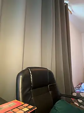 Snapshot of -RAHELA- chatting on October 28, 2025, 11:42 am -RAHELA- online show from October 28, 2025, 11:42 am