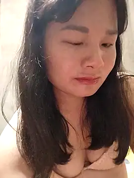 Snapshot of kute-00 chatting on November 12, 2025, 5:00 am kute-00 online show from November 12, 2025, 5:00 am