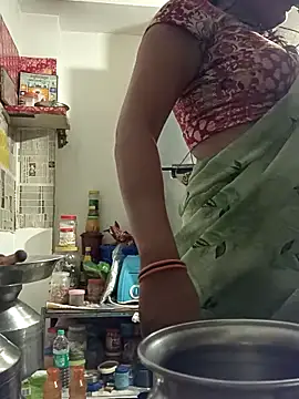 Snapshot of monu_bhabi chatting on March 28, 2026, 7:59 pm monu bhabi online show from March 28, 2026, 7:59 pm