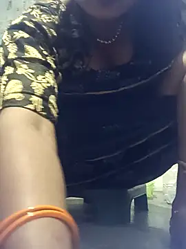 Snapshot of monu_bhabi chatting on April 1, 2026, 2:47 pm monu bhabi online show from April 1, 2026, 2:47 pm