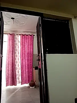 Snapshot of Shikha-mehra7 chatting on November 13, 2025, 8:18 am Shikha-mehra7 online show from November 13, 2025, 8:18 am