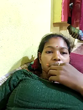 Snapshot of Fasfas2 chatting on November 14, 2025, 12:58 am Fasfas2 online show from November 14, 2025, 12:58 am