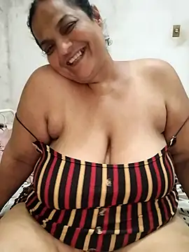 Snapshot of Vydinha chatting on November 22, 2025, 10:08 pm Vydinha online show from November 22, 2025, 10:08 pm