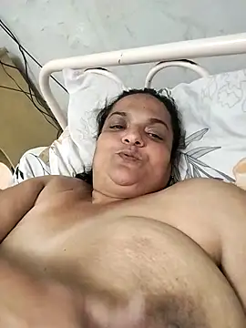 Snapshot of Vydinha chatting on November 3, 2025, 8:56 pm Vydinha online show from November 3, 2025, 8:56 pm