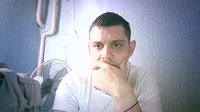 Snapshot of BogdanNegoda chatting on February 7, 2026, 9:50 am BogdanNegoda online show from February 7, 2026, 9:50 am