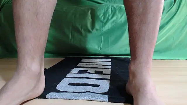 Snapshot of MrGivemethemost chatting on November 5, 2025, 11:13 am MrGivemethemost online show from November 5, 2025, 11:13 am