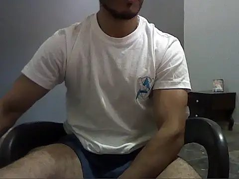 ahmedluxor1 online show from October 19, 2025, 11:57 am