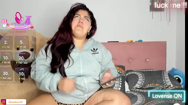 Snapshot of kendra_lil_evill chatting on September 28, 2025, 11:17 am kendra lil evill online show from September 28, 2025, 11:17 am