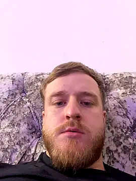 Girthyone20 online show from September 14, 2025, 7:58 pm