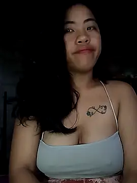 Snapshot of Yapsyxx chatting on October 22, 2025, 11:36 pm Yapsyxx online show from October 22, 2025, 11:36 pm