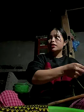 Snapshot of O_o_UwU_o_O chatting on November 18, 2025, 1:43 am O o UwU o O online show from November 18, 2025, 1:43 am