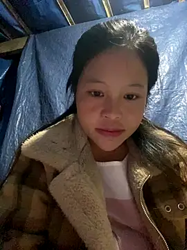 Snapshot of O_o_UwU_o_O chatting on December 17, 2025, 2:16 am O o UwU o O online show from December 17, 2025, 2:16 am