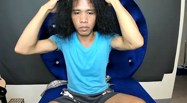 Snapshot of bigasianshane chatting on February 14, 2025, 11:10 am bigasianshane online show from February 14, 2025, 11:10 am