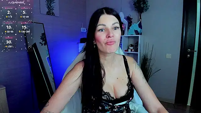 Snapshot of O1d_Lady chatting on December 5, 2025, 8:13 am O1d Lady online show from December 5, 2025, 8:13 am