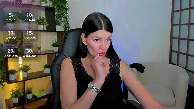 Snapshot of O1d_Lady chatting on November 26, 2025, 8:25 am O1d Lady online show from November 26, 2025, 8:25 am