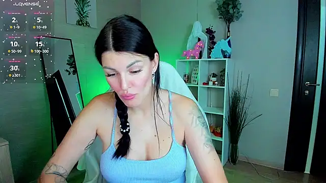 Snapshot of O1d_Lady chatting on December 4, 2025, 8:24 am O1d Lady online show from December 4, 2025, 8:24 am