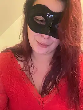 Snapshot of Saphyra_Secret chatting on October 26, 2025, 11:38 pm Saphyra Secret online show from October 26, 2025, 11:38 pm