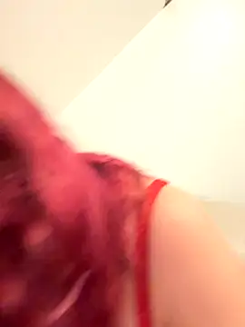 Snapshot of Saphyra_Secret chatting on October 23, 2025, 11:25 pm Saphyra Secret online show from October 23, 2025, 11:25 pm