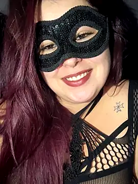 Snapshot of Saphyra_Secret chatting on November 19, 2025, 12:10 am Saphyra Secret online show from November 19, 2025, 12:10 am