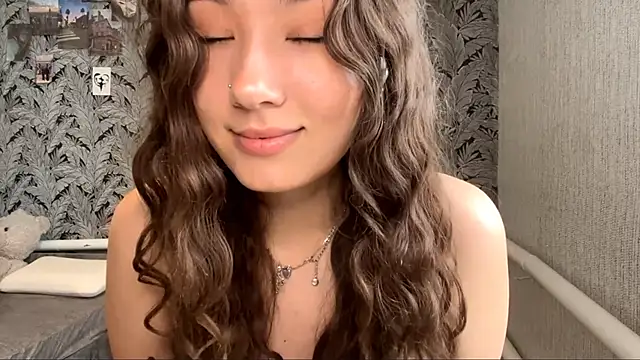 Snapshot of Sakuravice chatting on September 20, 2025, 5:34 am Sakuravice online show from September 20, 2025, 5:34 am