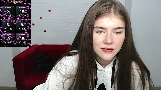 Snapshot of VictiriaDax chatting on October 14, 2025, 6:47 am VictiriaDax online show from October 14, 2025, 6:47 am