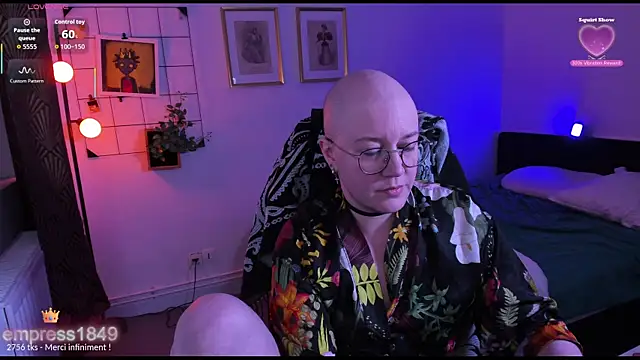 Snapshot of MossPrince chatting on November 17, 2025, 5:39 pm MossPrince online show from November 17, 2025, 5:39 pm