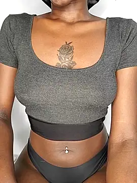 Snapshot of _Uphele chatting on September 22, 2025, 6:58 pm Uphele online show from September 22, 2025, 6:58 pm