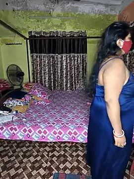 Snapshot of Smile-quien chatting on November 30, 2025, 10:16 am Smile-quien online show from November 30, 2025, 10:16 am