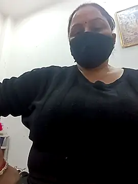 Rakhi sawant143 online show from November 9, 2025, 3:49 pm