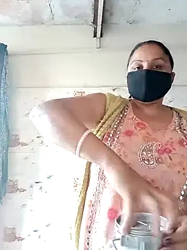 Rakhi sawant143 online show from November 28, 2025, 2:12 am