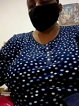 Rakhi sawant143 online show from November 15, 2025, 2:37 am