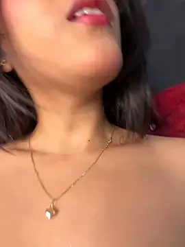 Snapshot of Juanita-Diaz chatting on November 18, 2025, 8:34 pm Juanita-Diaz online show from November 18, 2025, 8:34 pm