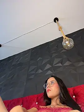 Snapshot of Juanita-Diaz chatting on December 4, 2025, 8:52 pm Juanita-Diaz online show from December 4, 2025, 8:52 pm