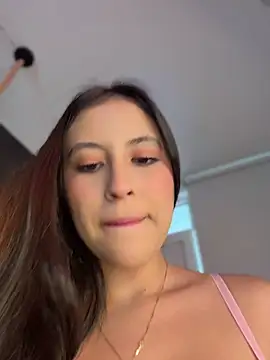 Juanita-Diaz online show from June 24, 2026, 8:39 pm