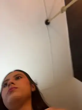 Snapshot of Juanita-Diaz chatting on April 5, 2026, 8:37 pm Juanita-Diaz online show from April 5, 2026, 8:37 pm