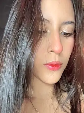 Snapshot of Juanita-Diaz chatting on October 22, 2025, 8:30 pm Juanita-Diaz online show from October 22, 2025, 8:30 pm