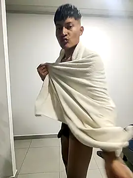 nativohot7 online show from March 6, 2026, 5:24 am