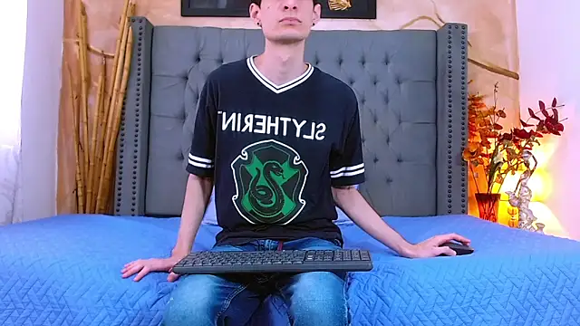 Luke Carter online show from December 20, 2025, 1:14 pm