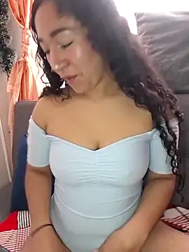 Snapshot of Lexiiee_1 chatting on December 14, 2025, 2:33 pm Lexiiee 1 online show from December 14, 2025, 2:33 pm