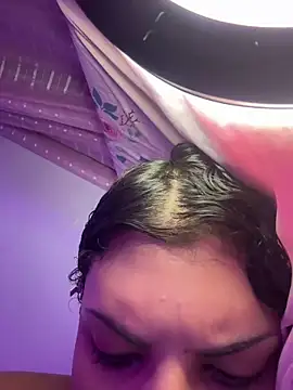 luluzinhax online show from March 26, 2026, 4:22 am