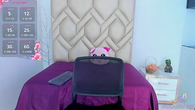 Snapshot of sexy_thin_anastasia chatting on September 13, 2025, 6:52 pm sexy thin anastasia online show from September 13, 2025, 6:52 pm