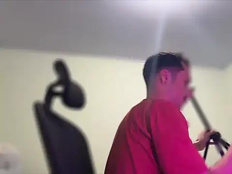 Snapshot of chrisalmeid_ chatting on December 1, 2025, 4:46 am chrisalmeid online show from December 1, 2025, 4:46 am