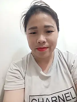 Snapshot of sumy-00 chatting on October 23, 2025, 2:05 pm sumy-00 online show from October 23, 2025, 2:05 pm