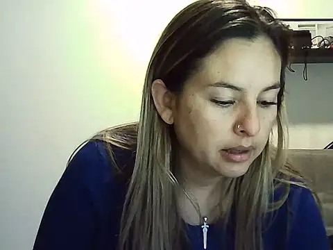 Snapshot of Valery__Rouse_ chatting on May 26, 2026, 11:52 am Valery Rouse online show from May 26, 2026, 11:52 am
