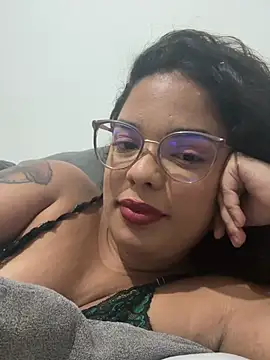 Snapshot of SecretBrunette chatting on June 22, 2026, 4:42 am SecretBrunette online show from June 22, 2026, 4:42 am