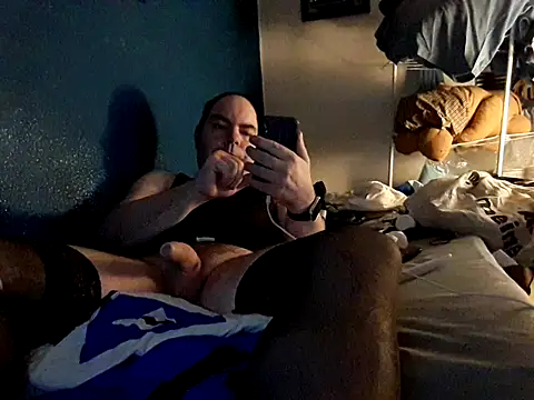 GeilerHSVFAN1989 online show from December 4, 2025, 8:52 pm