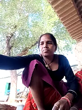 Snapshot of Hot-honi chatting on September 9, 2025, 2:32 am Hot-honi online show from September 9, 2025, 2:32 am