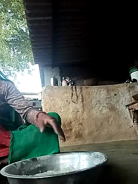 Snapshot of Hot-honi chatting on September 26, 2025, 12:50 am Hot-honi online show from September 26, 2025, 12:50 am