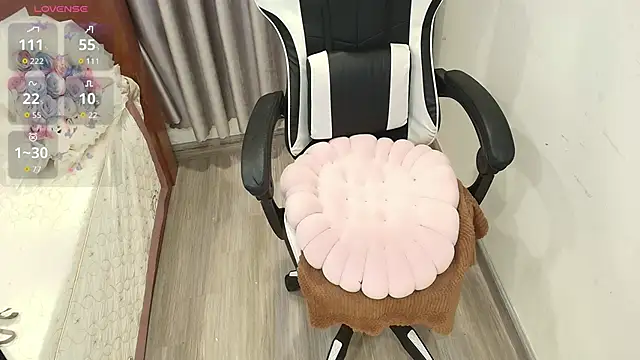 Bae Gigii online show from December 15, 2025, 12:27 am